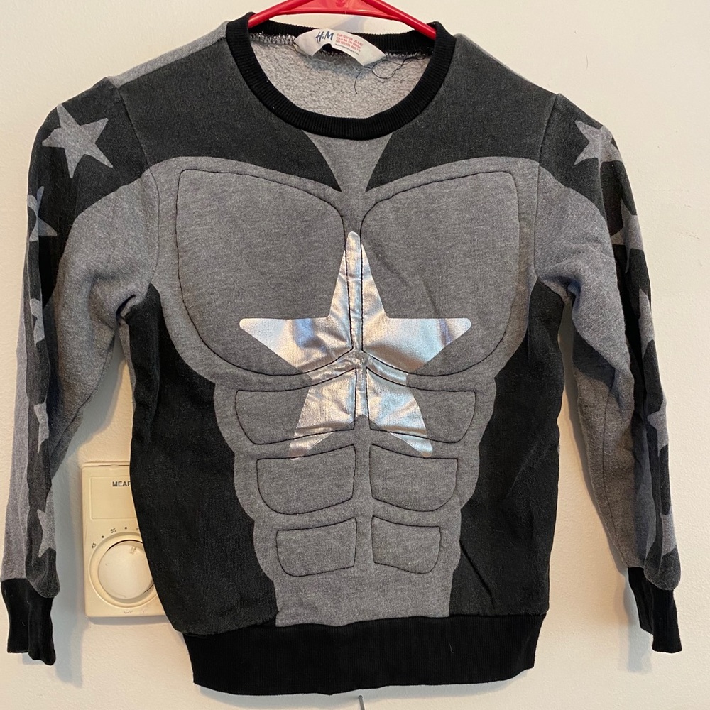 H & M boys sweater